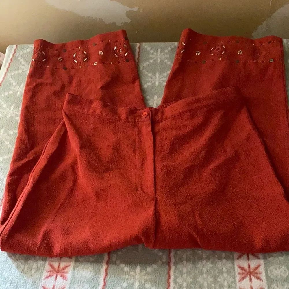 Alfred Dunner Cropped Bedazzled Pants sz. 10